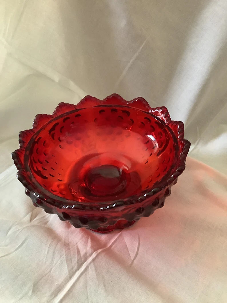 Fenton hobnail bowl w' lid