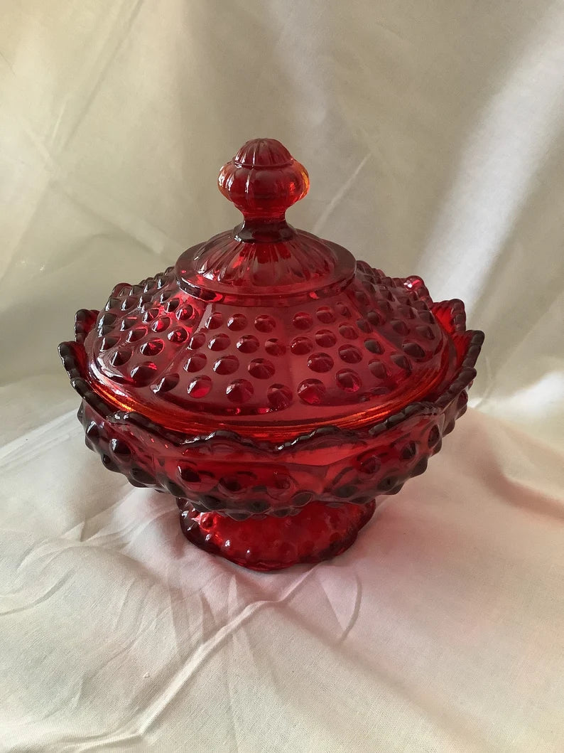 Fenton hobnail bowl w' lid